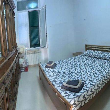 Alloggio In Centro Ben Servito Savona Luaran gambar
