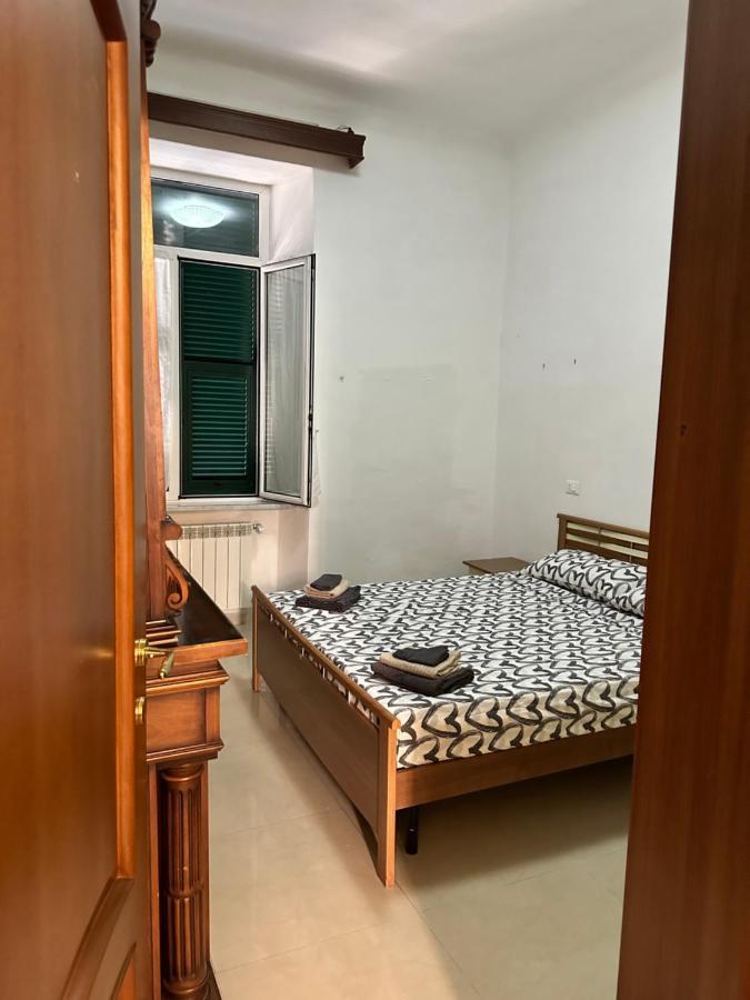 Alloggio In Centro Ben Servito Savona Luaran gambar