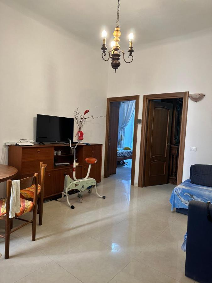 Alloggio In Centro Ben Servito Savona Luaran gambar